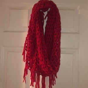 Knit fringe scarf